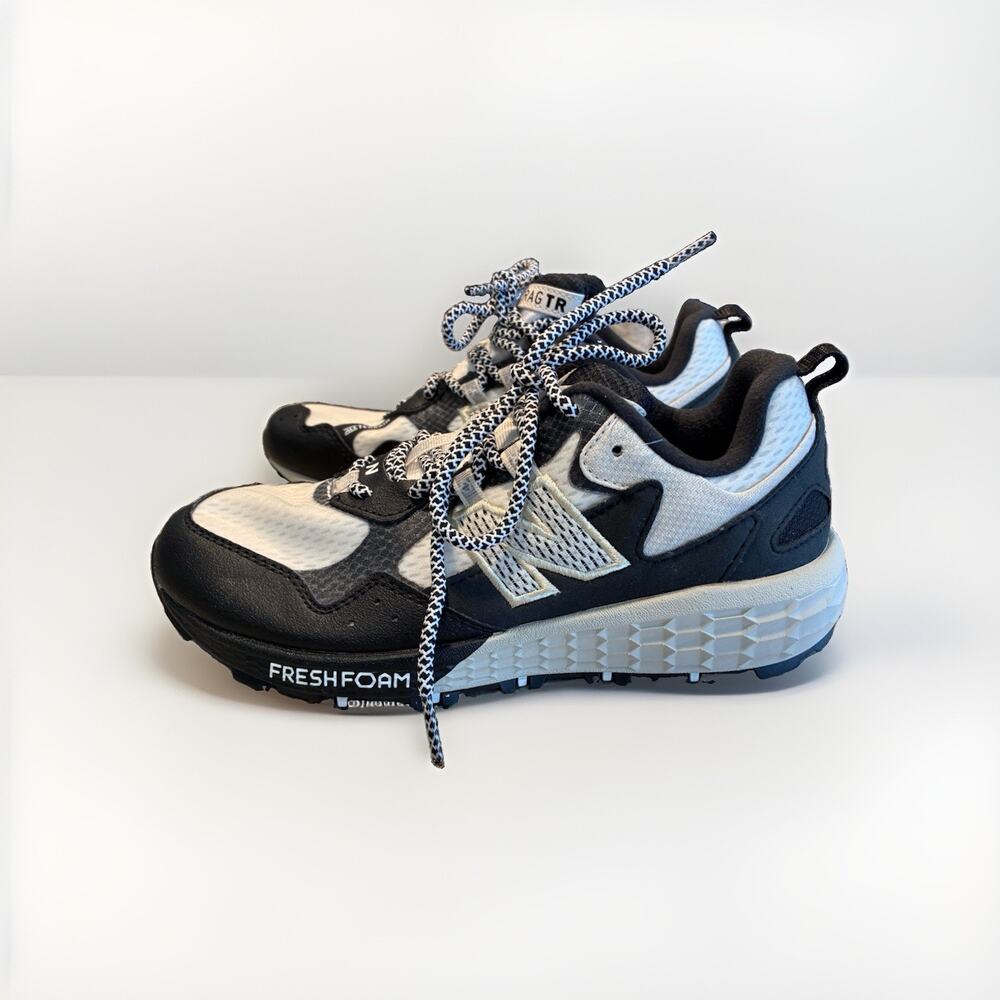 New Balance Womens White/Black/Moonbeam Hiking Shoes Size 7 M CragTR